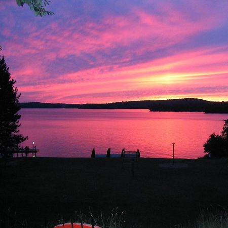 Birch Cliff Lodge On Baptiste Lake Highland Grove Экстерьер фото