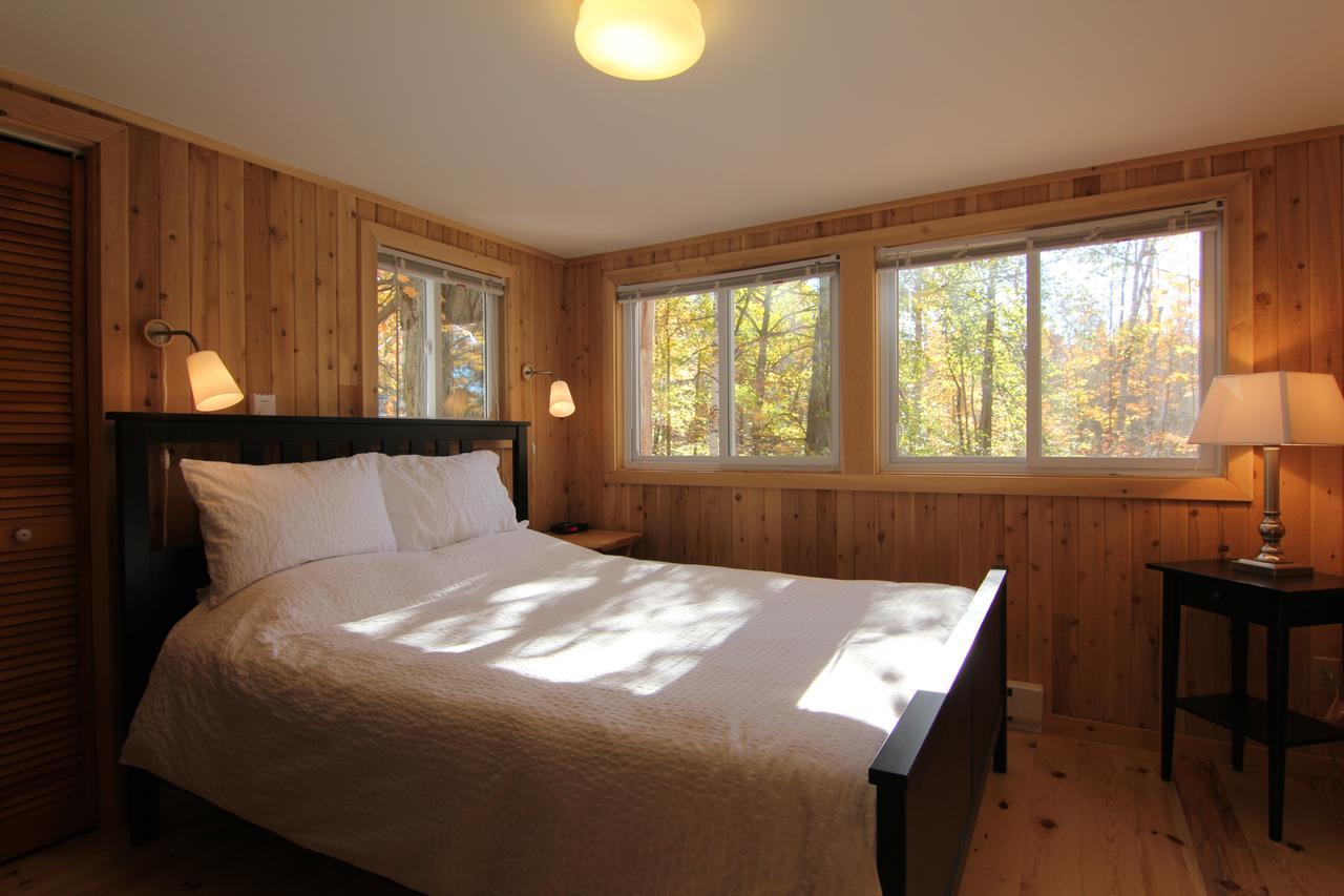 Birch Cliff Lodge On Baptiste Lake Highland Grove Экстерьер фото