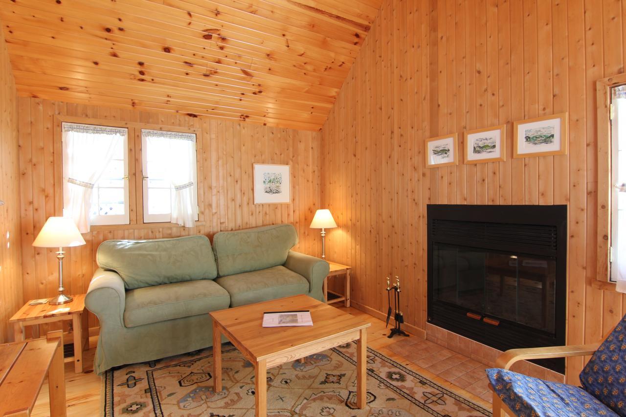 Birch Cliff Lodge On Baptiste Lake Highland Grove Экстерьер фото